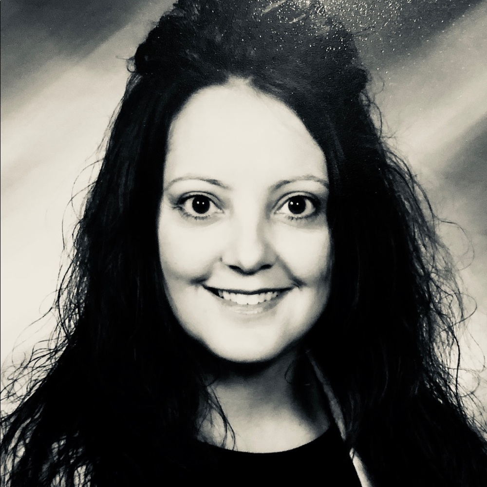 Meet your Posher, Alicia